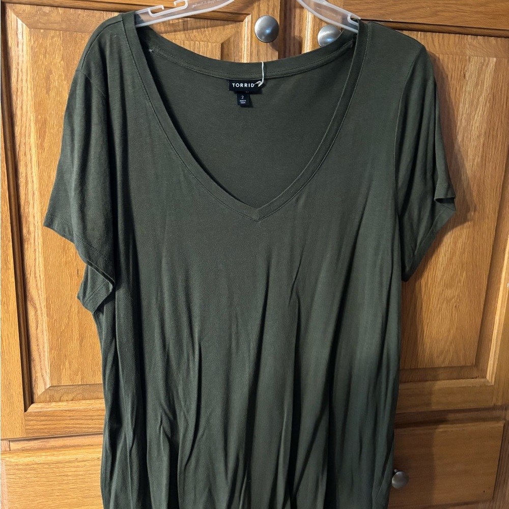Torrid Olive V-Neck Short Sleeve Tee